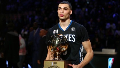 开云集团中国官网-科比·布莱恩特：五次总冠军的篮球传奇，永远的“黑曼巴”，科比·布莱恩特总得分